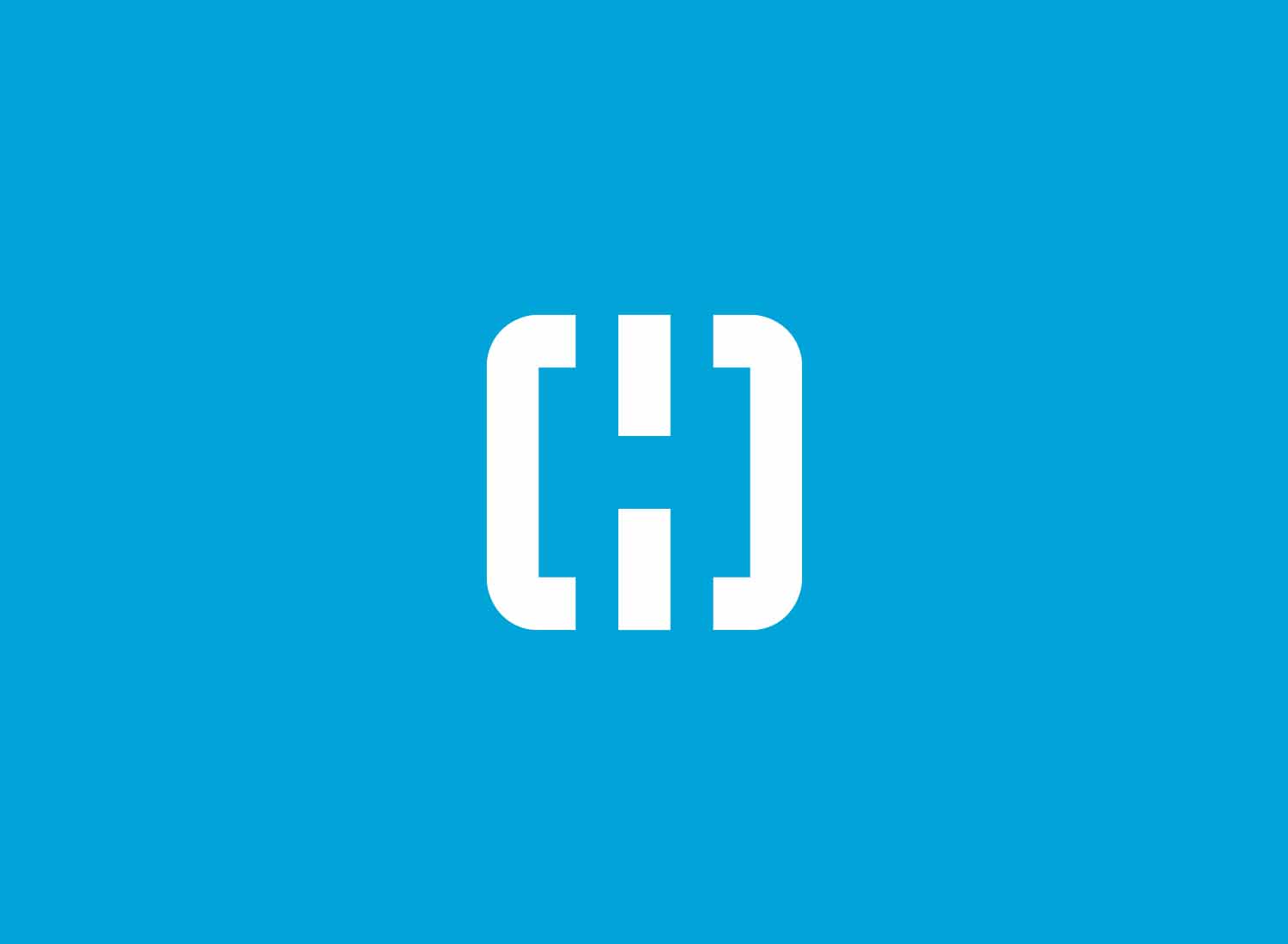 Rebrand & site for Private Equity Real Estate Investor Henley Crux